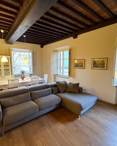 Casa Anna 13: Furniture, Interior Design, Flooring, Couch, Floor, Wood, Ceiling, Room, Living Room, Table