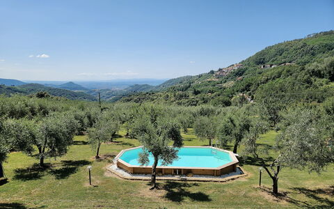 Il Casale di San Jacopo con Piscina Privata: Swimming Pool, Eco Hotel, Park, Hacienda, Farmhouse, Backyard