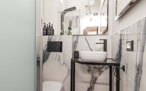 Maison D'Alice: Interior Design, Plumbing Fixture, Tap, Plumbing, Sink, Bathroom, Glass, Mirror, Bathroom Sink, Light Fixture