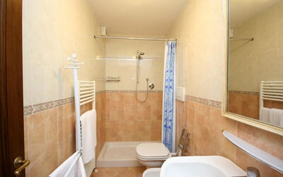 Accommodation:&nbsp;Casale 5