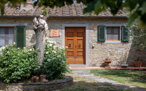 Il Cipresso, Casa Martina, Cortona: Wall, Door, House, Shrub, Flowerpot, Home, Cottage, Home Door, Garden