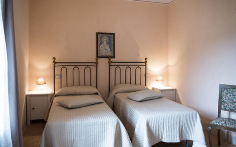 Casa Elia 6: Furniture, Bed, Bedroom, Wall, Interior Design, Bed Sheet, Bedding, Wood, Floor, Flooring