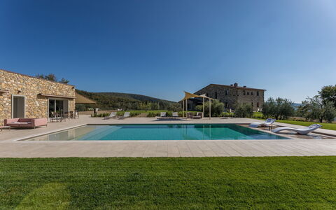 La Calcinaia Country House, Bucine: Landscape, Land Lot, Plain, Estate, Swimming Pool, Farmhouse, Landscaping, Villa