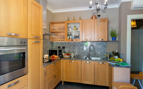 Villa Dolphin 10: Kitchen Appliance, Kitchen, Cabinetry, Furniture, Countertop, Major Appliance, Home Appliance, Wood, Interior Design, Cupboard