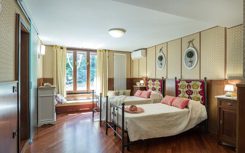 Villa Joy 6: Furniture, Interior Design, Bedroom, Bed, Wood, Flooring, Ceiling, Bed Sheet, Bedding, Floor