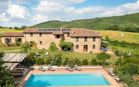Podere Pomasciano 10: Estate, Plantation, Swimming Pool, Villa, Farmhouse, Agriculture, Farm, Hacienda, Eco Hotel
