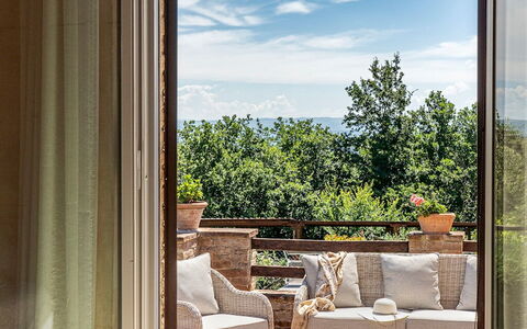 L'Oliveta 6: Furniture, Chair, Home, Balcony, Shade, Eco Hotel, Wood Stain, Houseplant, Hardwood, Coffee Table
