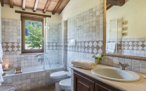 Casale al Doglio 6+1: Wall, Flooring, Interior Design, Floor, Home, Tile, Door, Plumbing Fixture, Tap, Bathroom