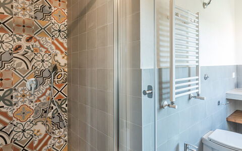 Il Colle di Donna Ilaria 12: Flooring, Interior Design, Plumbing Fixture, Floor, Bathroom, Tile, Tap, Plumbing, Room, Ceiling