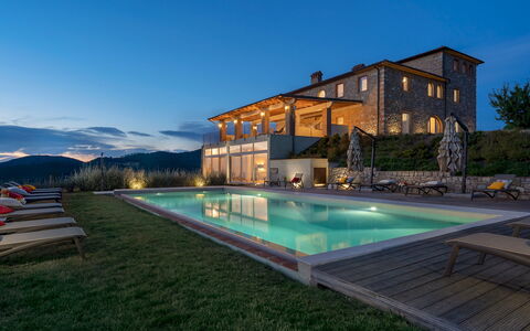 Il Poggiarellone 14: Swimming Pool, Estate, Eco Hotel, Resort, Villa, Farmhouse, Mountain Range, Valley, Mansion, Hotel