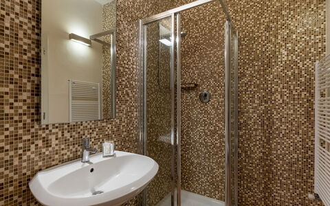 Villa Panorama 14: Bathroom, Flooring, Wall, Plumbing Fixture, Floor, Interior Design, Bathroom Sink, Tile, Plumbing, Sink