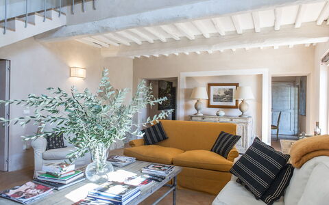 Villa delle Upupe 8: Furniture, Interior Design, Wall, Flooring, Couch, Wood, Floor, Room, Living Room, Home