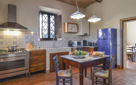Alborata 10: Furniture, Flooring, Interior Design, Kitchen, Wood, Floor, Ceiling, Home, Cabinetry, Lighting