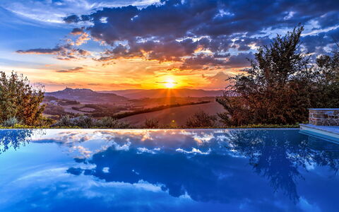 Casale delle Lavande 10: Blue, Sky, Nature, Cloud, Natural Landscape, Dusk, Horizon, Afterglow, Landscape, Sunset