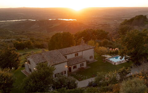Vista del Lago 12: Landscape, Home, Estate, Farmhouse, Cottage, Villa, Mansion, Evening, Dusk