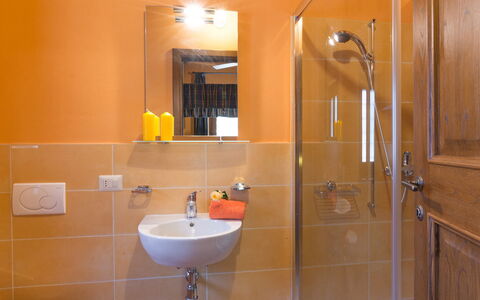 Il Casale del Nonno 8+2: Bathroom, Bathroom Sink, Plumbing Fixture, Wall, Interior Design, Sink, Flooring, Tap, Floor, Plumbing