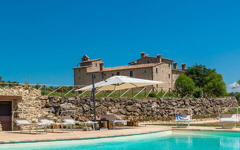 Santa Illuminata 12: Landscape, Estate, Castle, Villa, Stone Wall, Mansion, Hacienda, Swimming Pool
