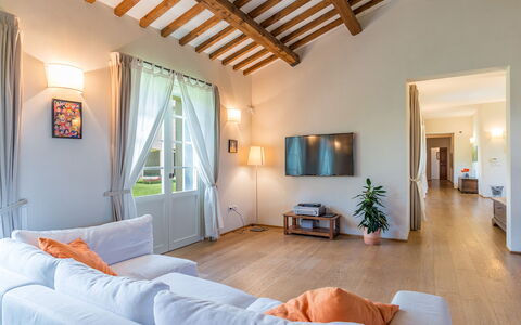 Tenuta Bellafonte 14: Furniture, Interior Design, Flooring, Ceiling, Home, Floor, Couch, Room, Lighting, Living Room