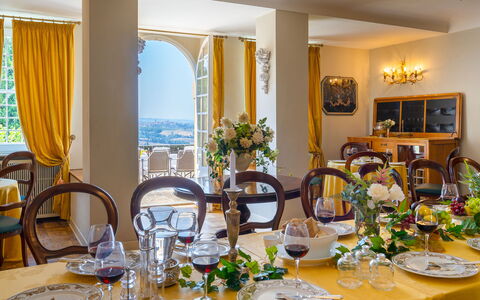 Tenuta di Pratello 24: Furniture, Interior Design, Table, Tablecloth, Dining Room, Kitchen & Dining Room Table, Linens, Chair, Restaurant, Houseplant