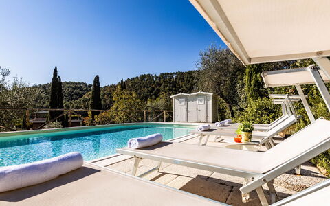 Torre Angelina 10+2: Swimming Pool, Resort, Home, Eco Hotel, Outdoor Furniture, Hotel, Villa, Estate, Sunlounger, Balcony