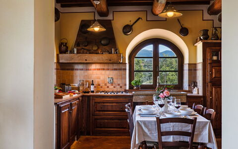Le Macine 6: Furniture, Interior Design, Wood, Kitchen, Home, Flooring, Table, Lighting, Room, Ceiling