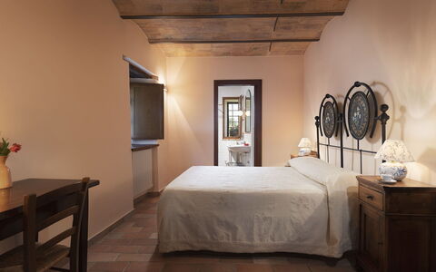 Villa di Morice 14: Furniture, Wall, Flooring, Bedroom, Interior Design, Floor, Bed, Ceiling, Lighting, Bed Frame