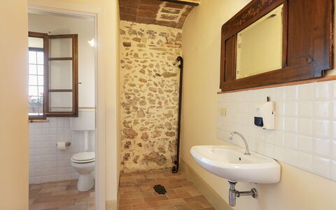Villa di Morice 14: Wall, Flooring, Plumbing Fixture, Floor, Interior Design, Door, Bathroom, Plumbing, Room, Ceiling