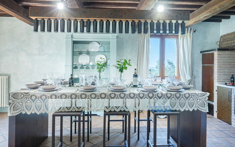 Le Residenze dei Potti 12: Furniture, Interior Design, Table, Tableware, Tablecloth, Linens, Textile, Dining Room, Kitchen & Dining Room Table, Chair