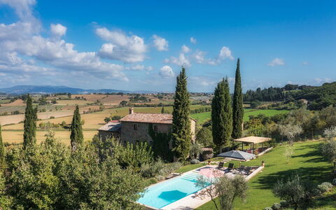 La Vecchia Pieve 8: Garden, Landscaping, Villa