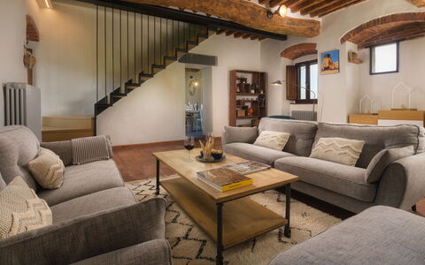 La Vecchia Pieve 8: Furniture, Interior Design, Wall, Couch, Flooring, Room, Wood, Floor, Ceiling, Living Room