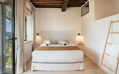 Poggio Novoli 6: Bed, Bedroom, Wall, Bedding, Interior Design, Bed Sheet, Furniture, Room, Linens, Floor