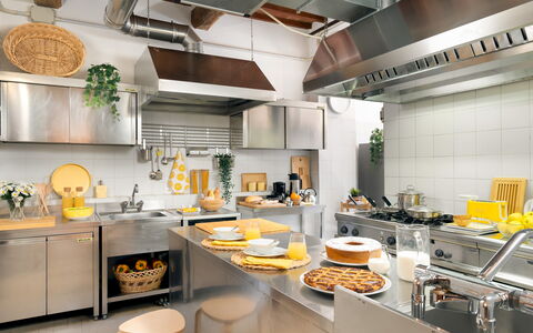 Guado al Sole 26+4: Kitchen, Interior Design, Countertop, Kitchen Appliance, Furniture, Major Appliance, Home Appliance, Food, Light Fixture, Cabinetry