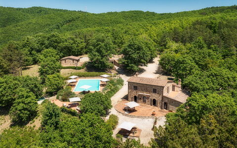 Podere Santa Croce 10: Landscape, Estate, Rural Area, Resort, Cottage, Hacienda, Garden, Farmhouse, Eco Hotel, Landscaping
