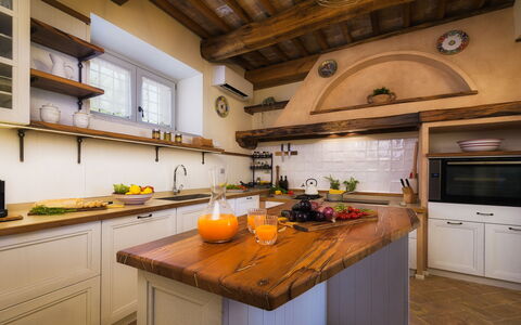 Villa Flaminia 8+2 -: Interior Design, Kitchen, Furniture, Countertop, Wood, Flooring, Cabinetry, Ceiling, Kitchen Appliance, Home