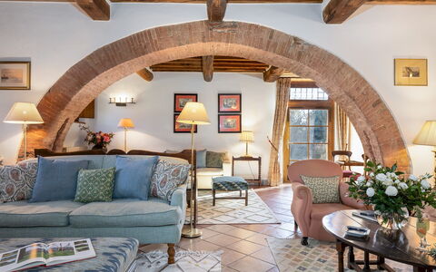 Scandelaia 12: Furniture, Interior Design, Couch, Ceiling, Table, Living Room, Lighting, Chair, Room, Flooring