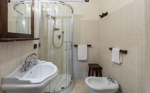 Villa le Tornaie 14: Interior Design, Flooring, Furniture, Floor, Plumbing Fixture, Room, Bathroom, Lighting, Sink, Plumbing