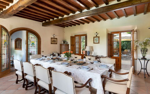 Casa Paggetti 8: Furniture, Interior Design, Table, Wood, Flooring, Chair, Home, Kitchen & Dining Room Table, Dining Room, Room