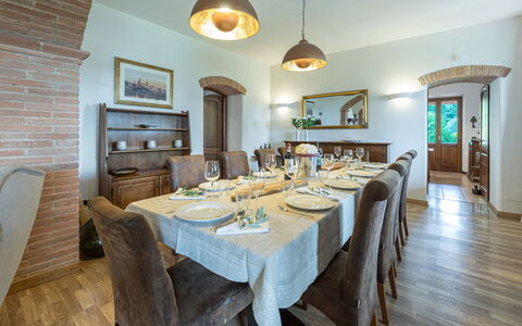 Villa Pianello 10: Furniture, Interior Design, Table, Chair, Flooring, Wood, Ceiling, Dining Room, Kitchen & Dining Room Table, Room