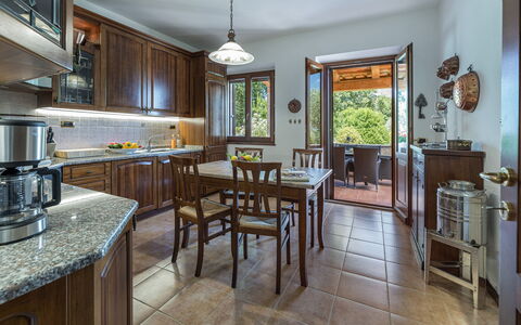 Villa Pianello 10: Interior Design, Furniture, Ceiling, Kitchen & Dining Room Table, Flooring, Kitchen, Dining Room, Countertop, Table, Room