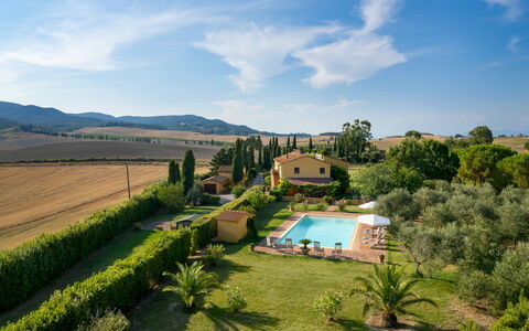 Villa Allodola 12: Food, Hacienda, Villa