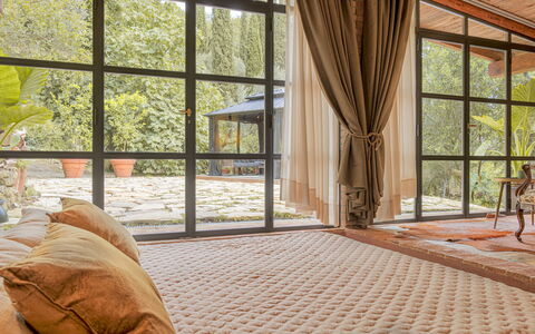 La Leopoldina 6: Furniture, Interior Design, Floor, Flooring, Lighting, Home, Couch, Room, Window Treatment, Living Room
