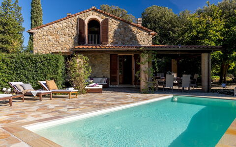 La Nula 4: Swimming Pool, House, Home, Door, Cottage, Resort, Farmhouse, Estate, Garden, Villa