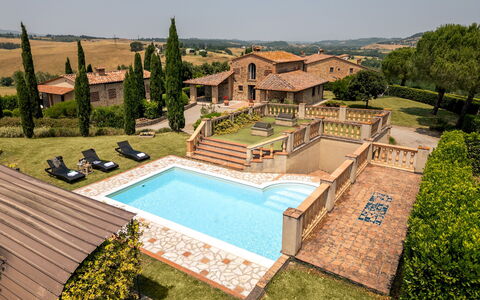 Casale Fienile 8: Swimming Pool, Estate, Hacienda, Mansion, Courtyard, Farmhouse, Villa, Cottage, Resort, Garden