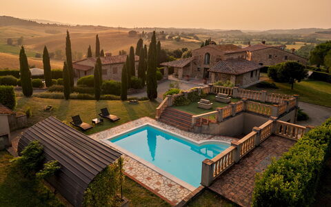 Casale Fienile 8: Estate, Mansion, Courtyard, Villa, Hacienda, Swimming Pool, Farmhouse, Landscaping, Yard, Backyard