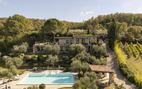 Brightline Villa 8: Vegetation, Shrub, Home, Estate, Plant Community, Garden, Eco Hotel, Hacienda, Farmhouse, Mansion