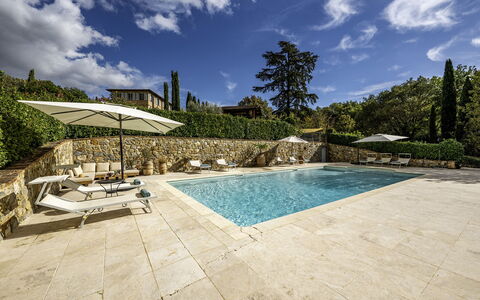 Podere Vernine di Sotto 14: Swimming Pool, Resort, Water Feature, Flagstone, Landscaping, Garden, Eco Hotel, Villa, Outdoor Furniture, Tile