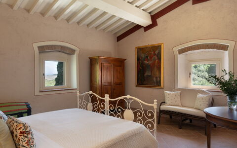 Il Poggione 10: Wall, Furniture, Interior Design, Ceiling, Bedroom, Lighting, Home, Room, Bed, Flooring