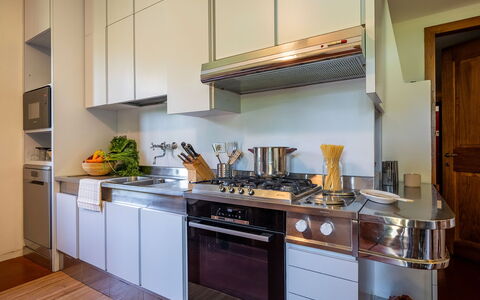 Villa Collegigliato 8: Kitchen Appliance, Kitchen, Major Appliance, Countertop, Home Appliance, Kitchen Stove, Stove, Gas Stove, Cabinetry, Interior Design