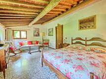 Accommodation:&nbsp;Montescalari 4