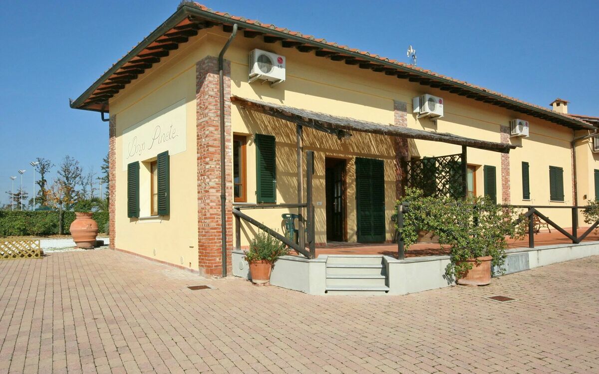 Accommodation:&nbsp;Bigattiera 8